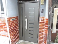 窓リフォの玄関リフォーム　大阪市西成区　玄関取替え工事（リシェント）