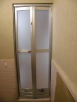 リフォのドアリフォーム　大阪市東成区　浴室ドア取替え工事