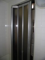 リフォの浴室ドアリフォーム　大阪市北区　浴室折れ戸取替え工事