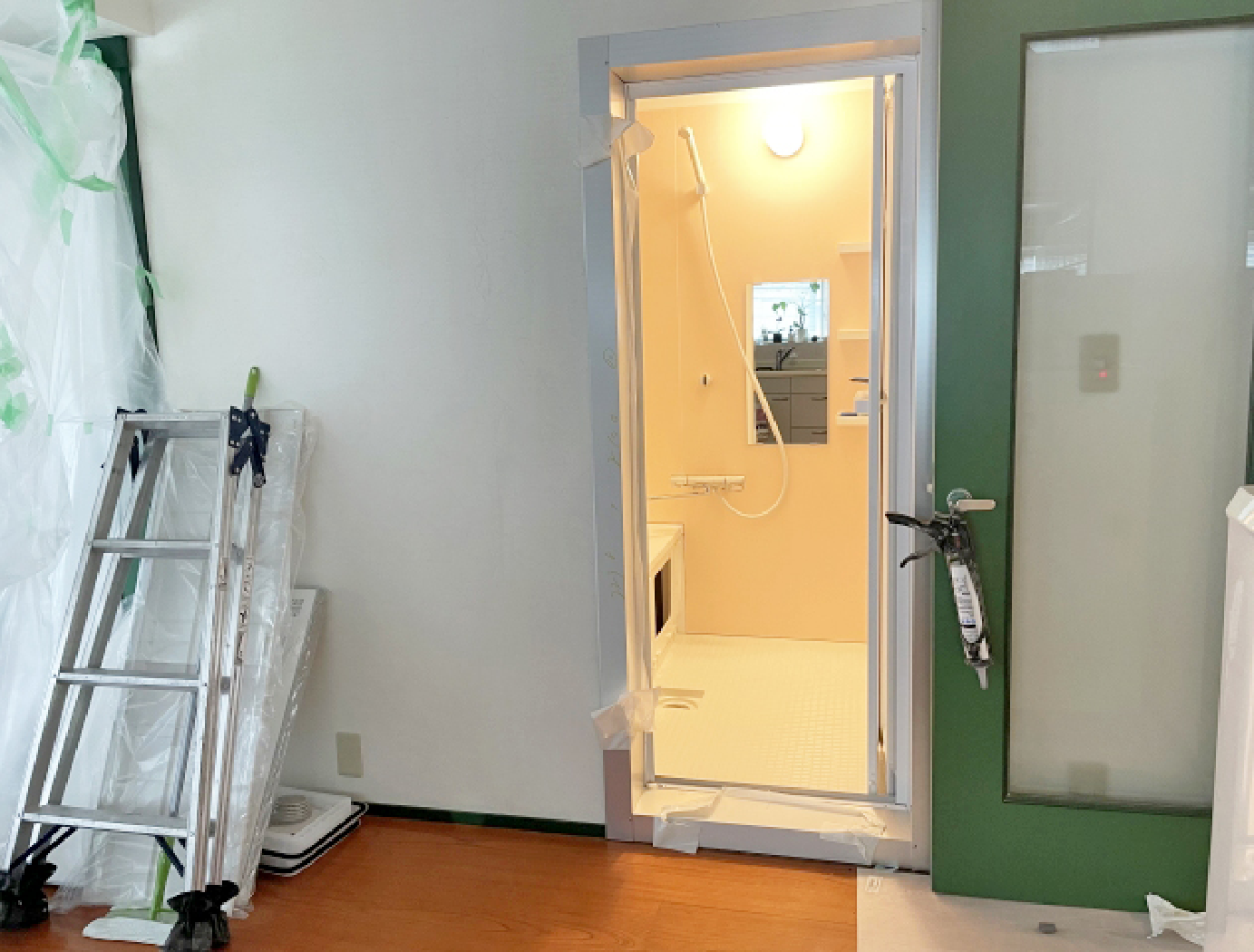 家の中で最も熱の出入りが多いのが窓です